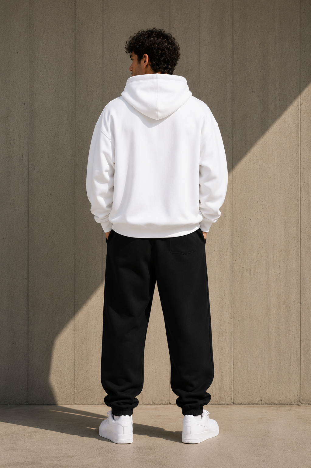 MAHWO White Oversize Hoodie