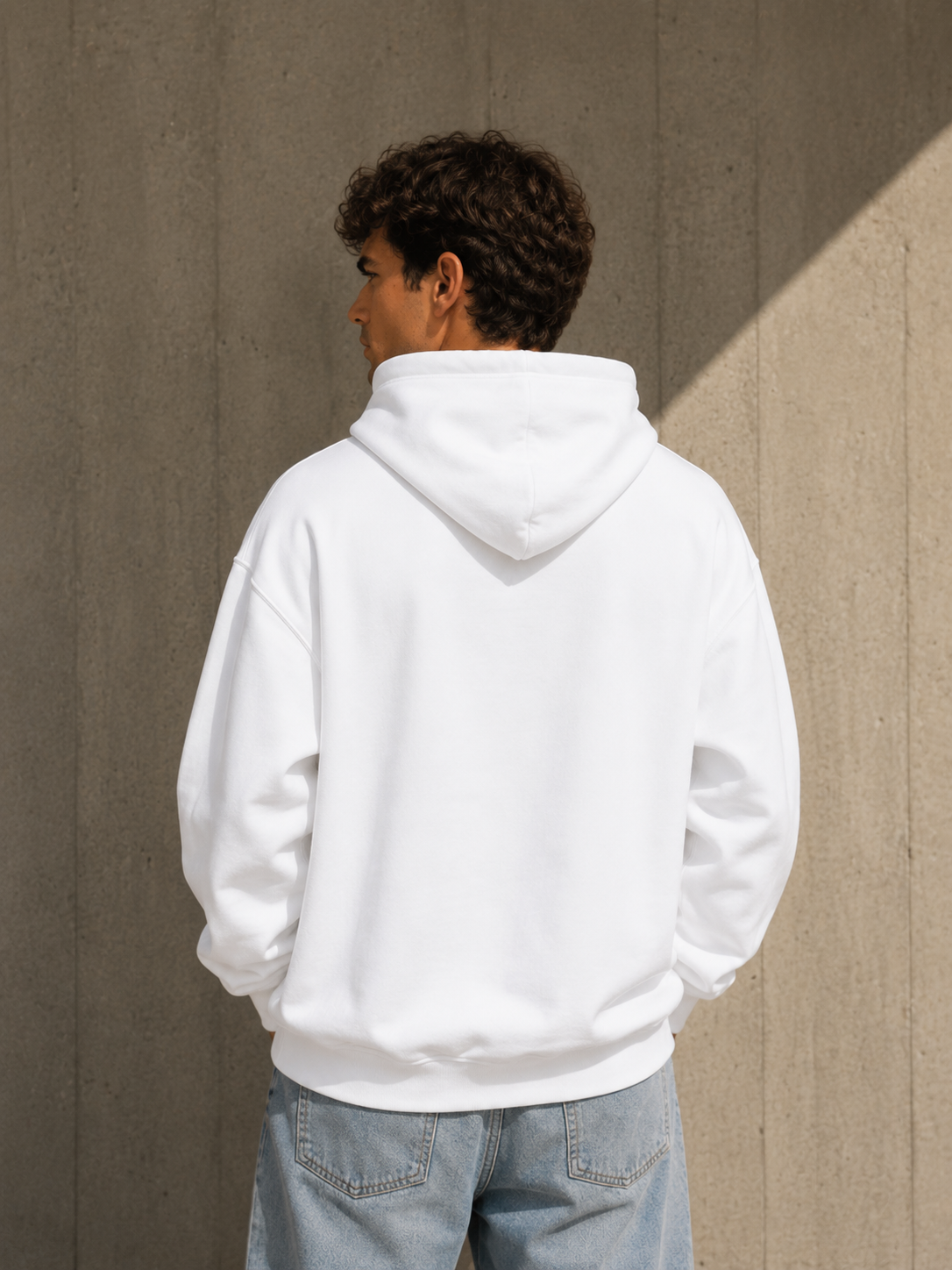 MAHWO White Oversize Hoodie